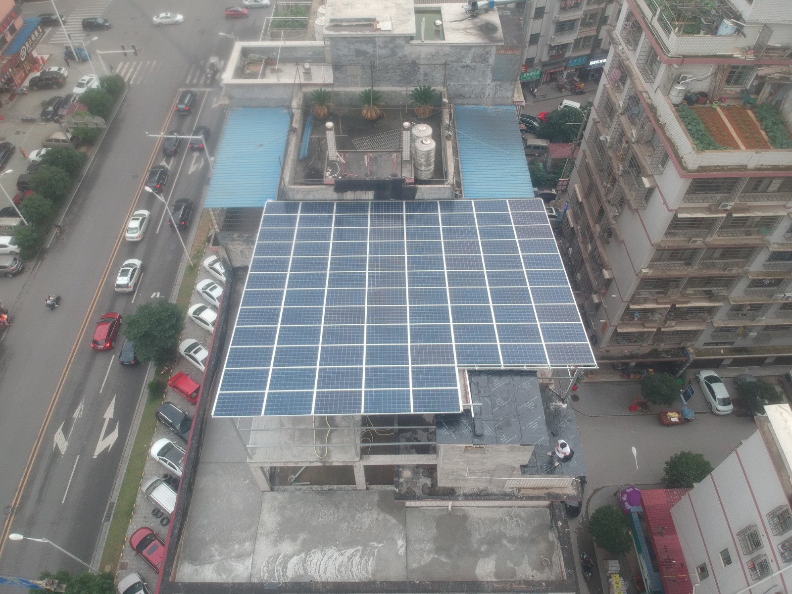 什么叫与修建团结的漫衍式光伏发电系统？？？？？