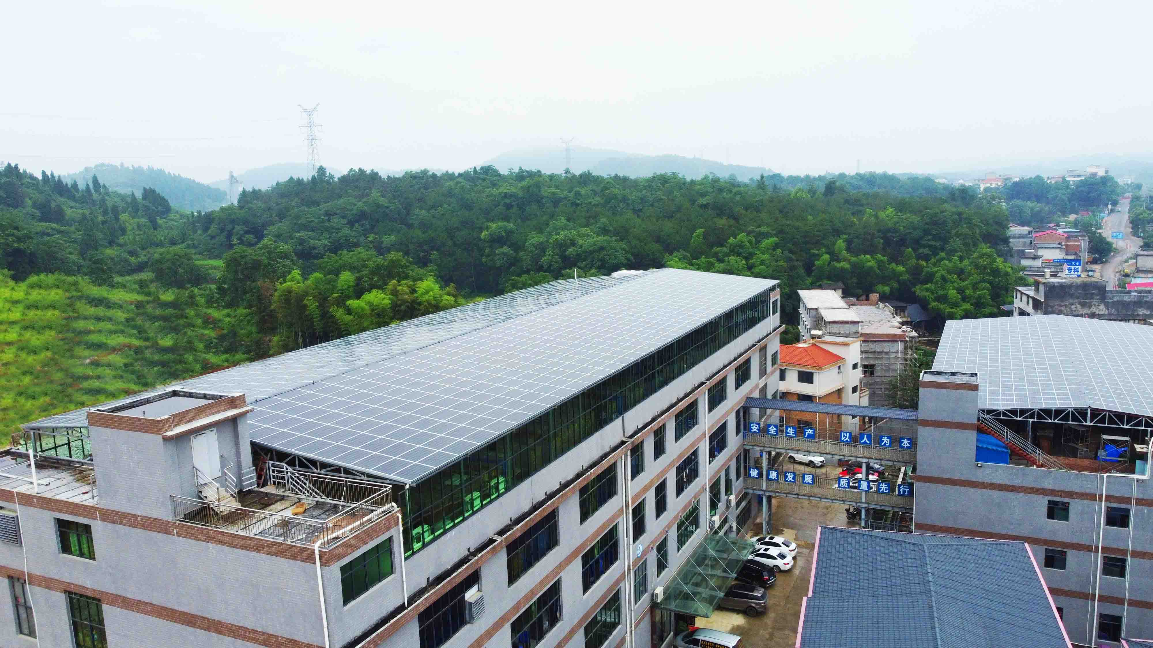 真实案例 ┃ 屋顶光伏项目案例面扑面  看看一样平常发电收益究竟有几多