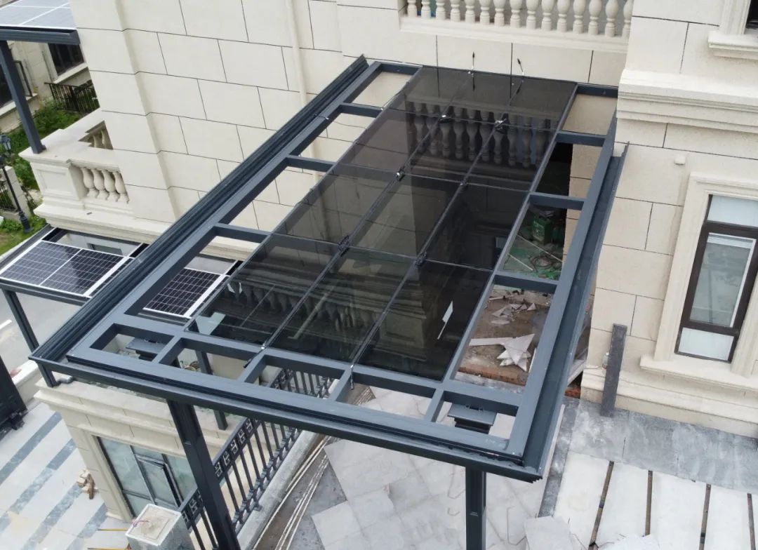 谍照曝光！365速发国际最新平台集团光电建材新品组件运抵华中仓储中心，，，，，金融建站/渠道招商模式有望越发多元